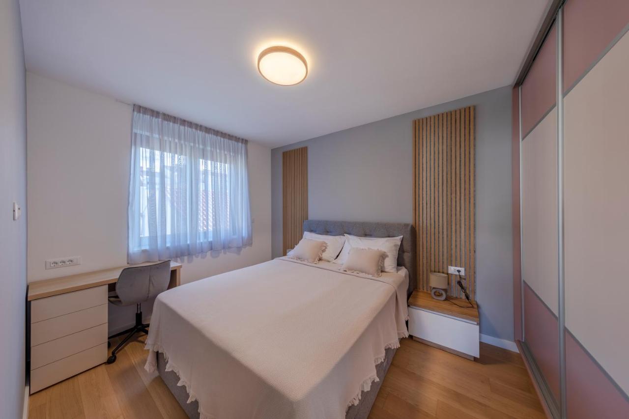 Four Stars Apartment *